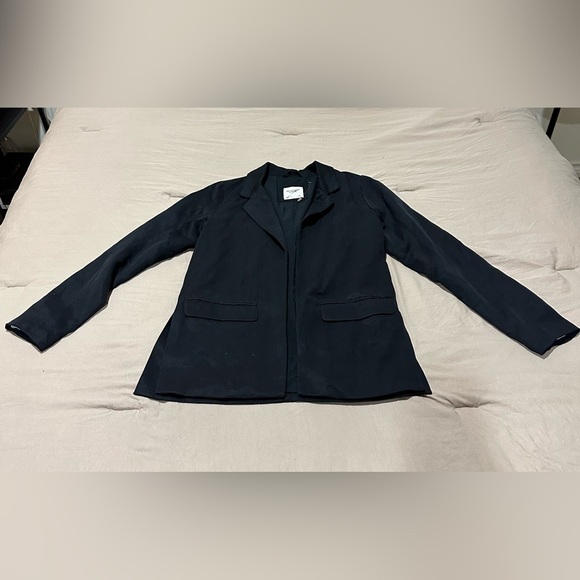 Abercrombie & Fitch Jackets & Blazers - Abercrombie & Fitch Women's navy blue Blazer size S